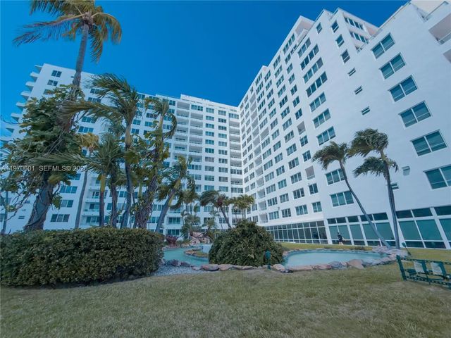 2 of 46 - 5005 Collins Avenue #825, Miami Beach, FL