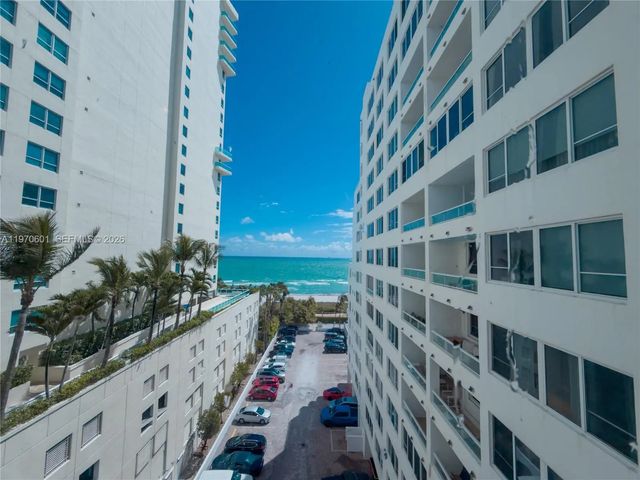 3 of 46 - 5005 Collins Avenue #825, Miami Beach, FL