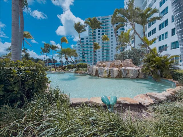 4 of 46 - 5005 Collins Avenue #825, Miami Beach, FL