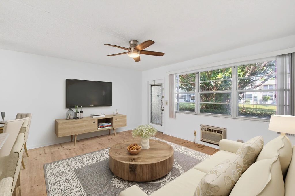 247 Ventnor R, Deerfield Beach