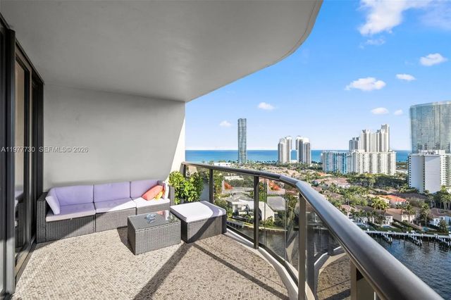 4 of 29 - 19667 Turnberry Way #20b, Aventura, FL