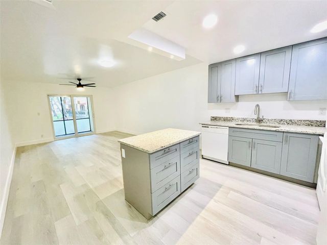 5 of 60 - 257 S Cypress Road #414, Pompano Beach, FL