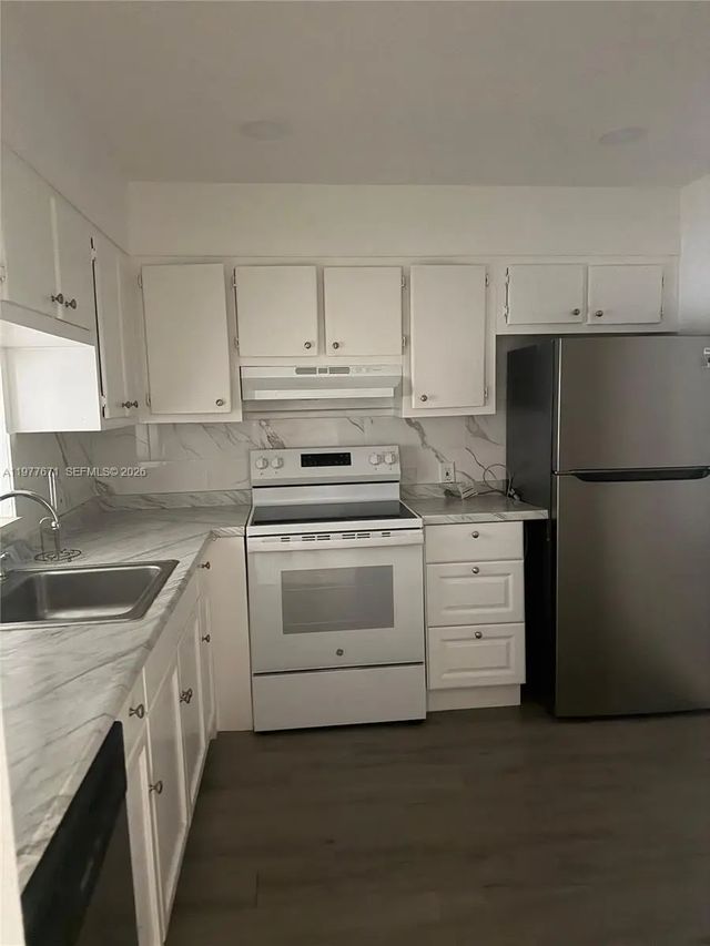 2 of 17 - 11925 Ne 2nd Avenue #b207, North Miami, FL