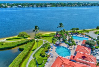 Photo of Listing #R11169219