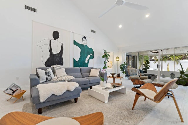 Photo of Listing #R11169241