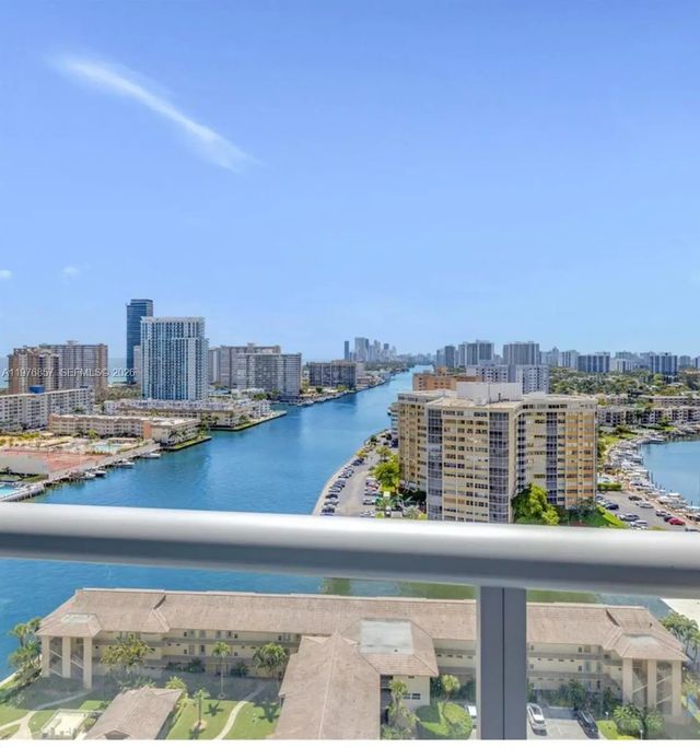 2602 E Hallandale Beach Boulevard #r3009, Hallandale Beach