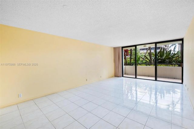 5 of 41 - 170 Ocean Lane Drive #310, Key Biscayne, FL