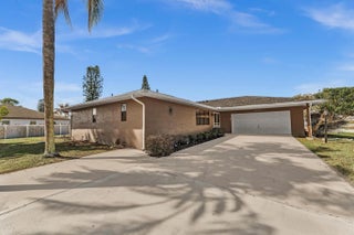 Photo of Listing #F10555667