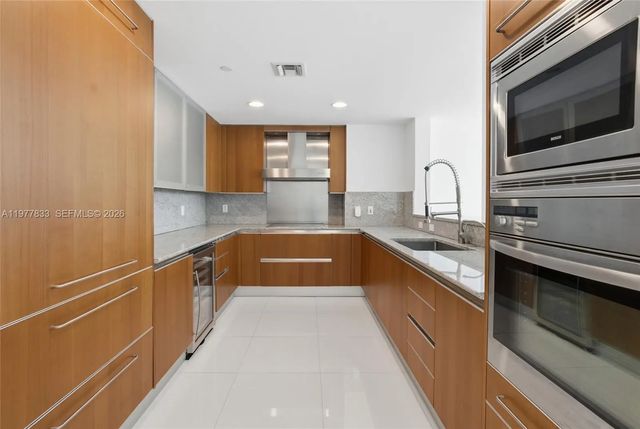 5 of 39 - 2627 S Bayshore Drive #501, Miami, FL
