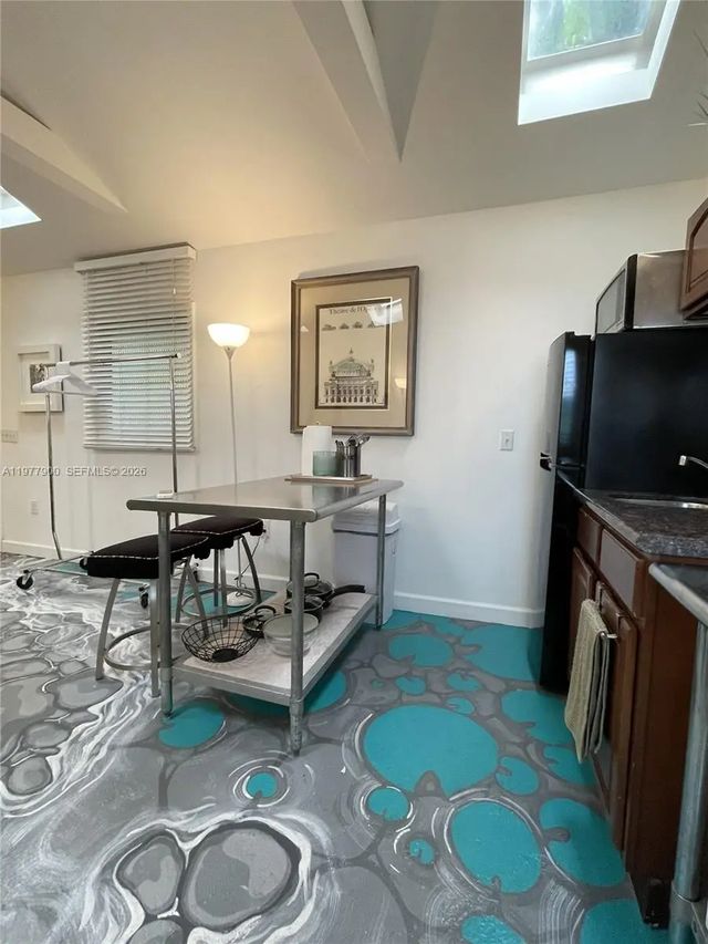 5 of 33 - 118 Nw 24th Street, Miami, FL