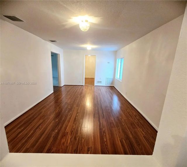 3 of 10 - 1436 Nw 51st Terrace, Miami, FL