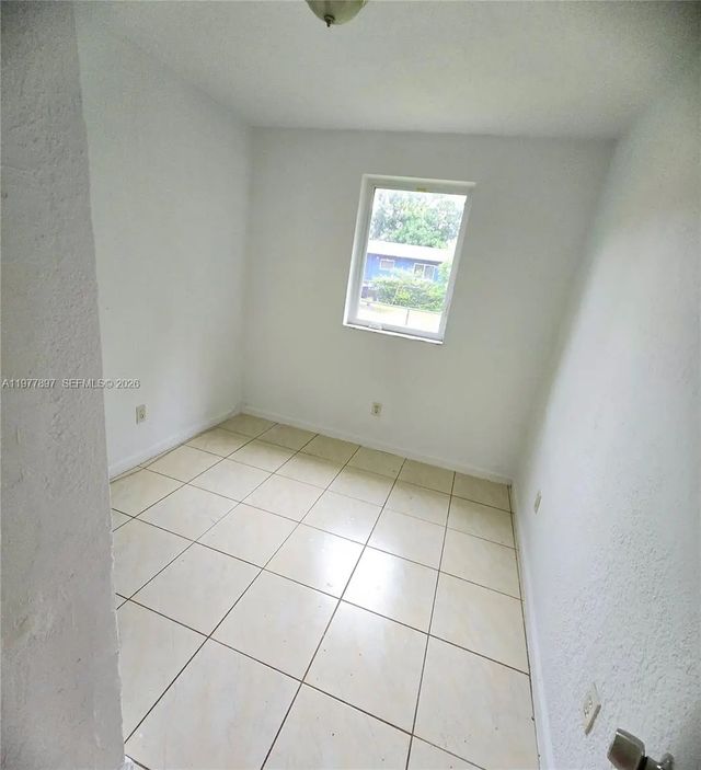 5 of 10 - 1436 Nw 51st Terrace, Miami, FL
