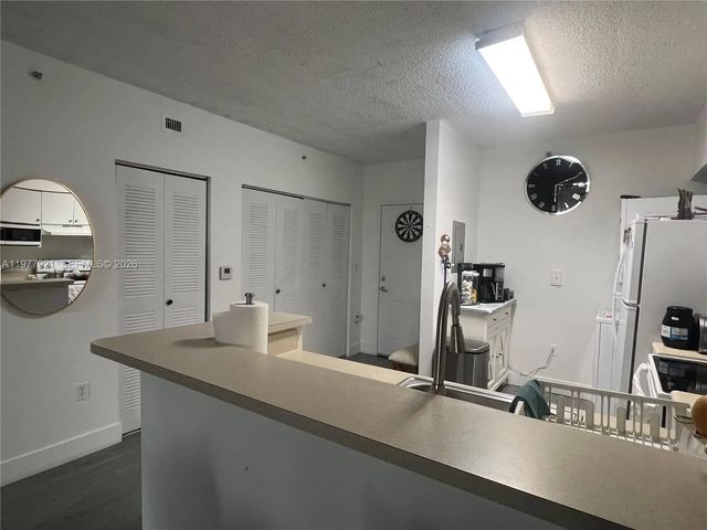 5 of 25 - 5099 Nw 7th Street #505, Miami, FL