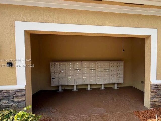 5 of 25 - 12350 S Village Circle, Davie, FL