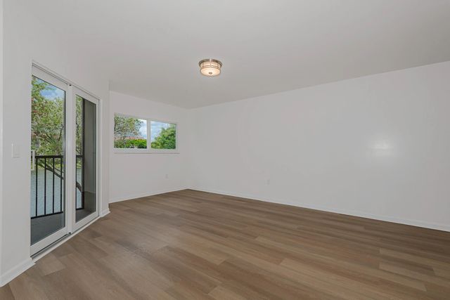 5 of 24 - 13800 Sw 14th Street #211, Pembroke Pines, FL