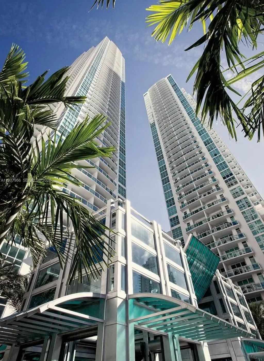 950 Brickell Bay Drive #1107, Miami