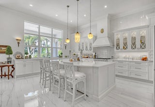 Photo of Listing #R11169311