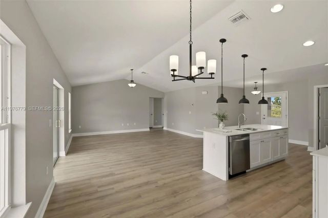 4 of 47 - 6809 Dickinson Drive, Sebring, FL