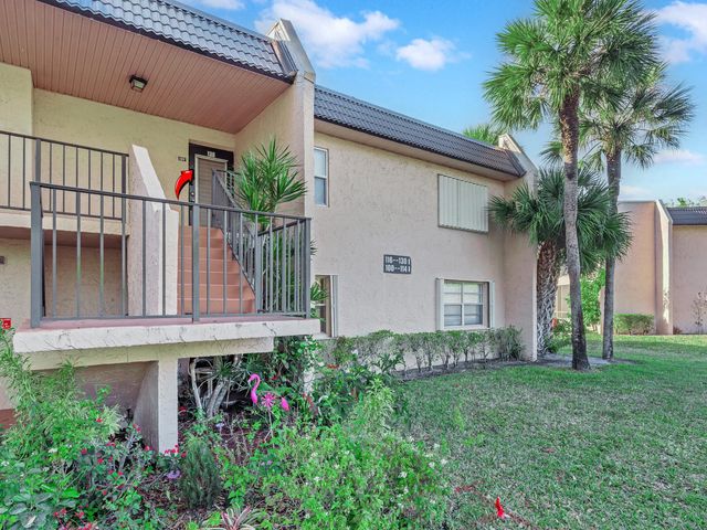 3 of 42 - 130 Lake Constance Drive, West Palm Beach, FL