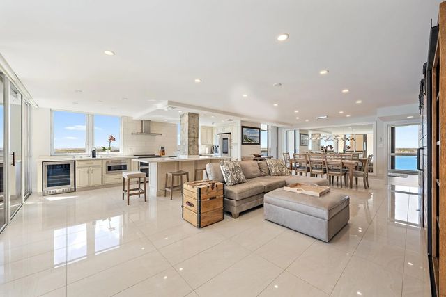 5380 N Ocean Drive #12a, Singer Island