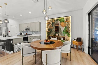 Photo of Listing #R11169321