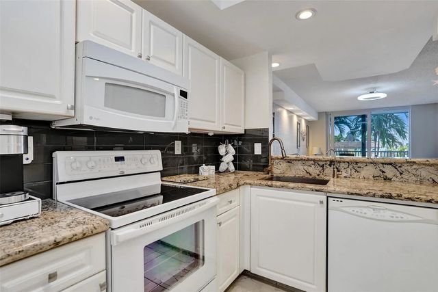 1391 S Ocean Boulevard #309, Pompano Beach