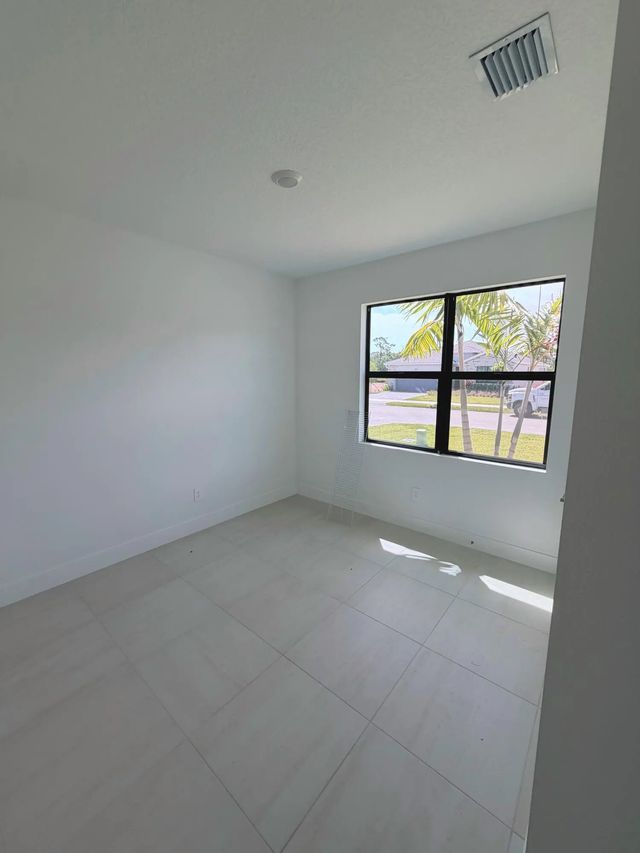 4 of 17 - 6570 Se Park Trace Drive, Stuart, FL