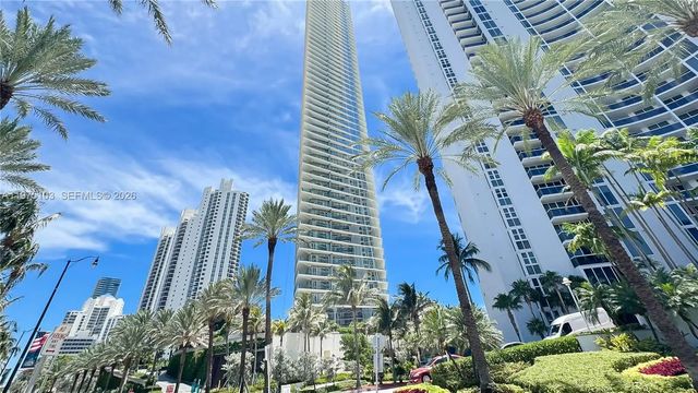 5 of 61 - 18975 Collins Avenue #801, Sunny Isles Beach, FL