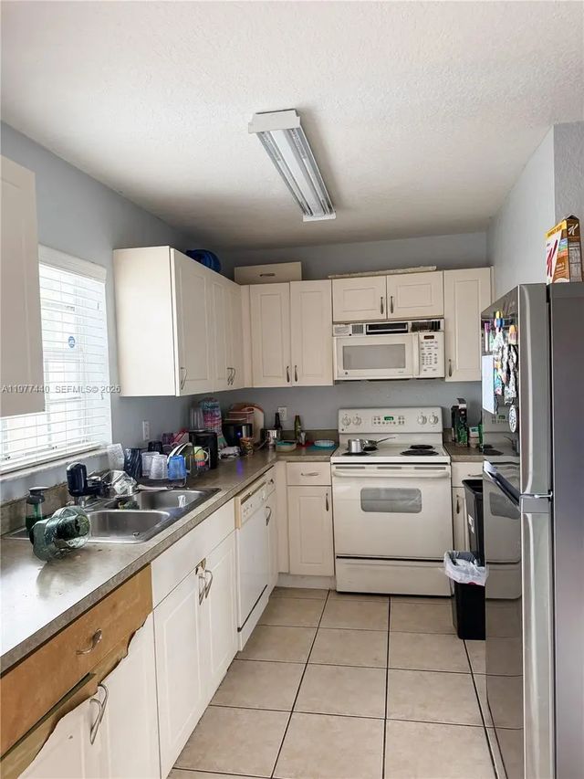 3 of 15 - 2323 Sw 85way, Miramar, FL