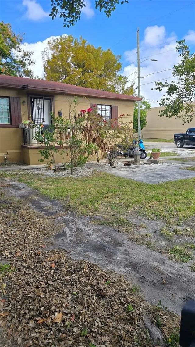 2 of 17 - 6910 Nw 5th Place, Miami, FL
