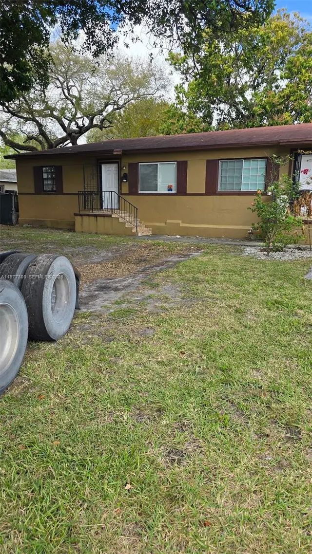 5 of 17 - 6910 Nw 5th Place, Miami, FL