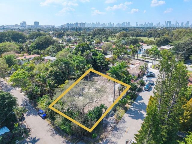 5 of 15 - 2880 Fairgreen Drive, Miami Beach, FL