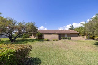 Photo of Listing #R11169385