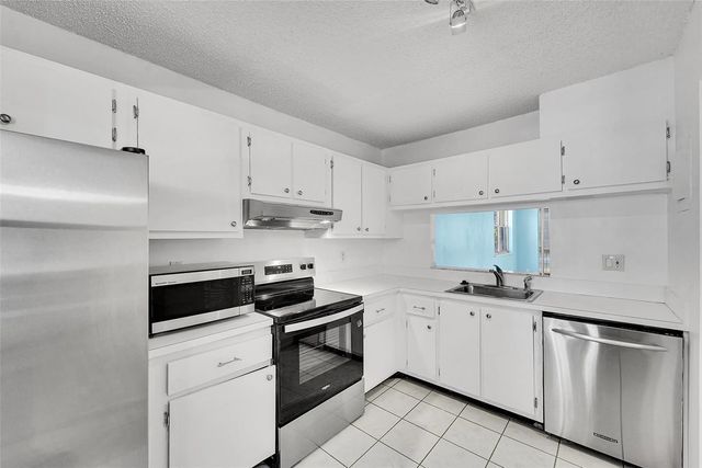 4 of 30 - 777 S Federal Highway #f206, Pompano Beach, FL