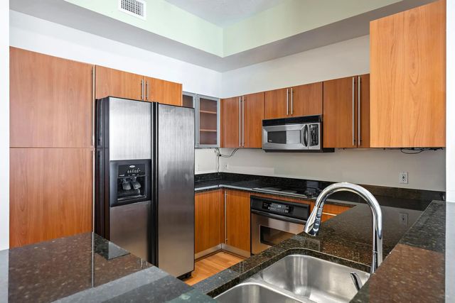 5 of 27 - 1551 N Flagler Drive #ph L7, West Palm Beach, FL