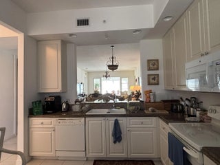 Photo of Listing #R11169479