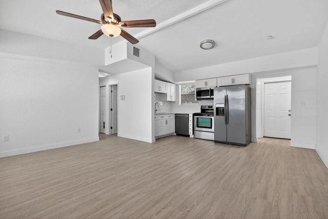 3 of 24 - 3600 Sw 46th Avenue, West Park, FL