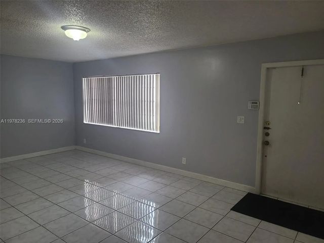 3 of 18 - 29 Seville Circle #4-49, Davie, FL