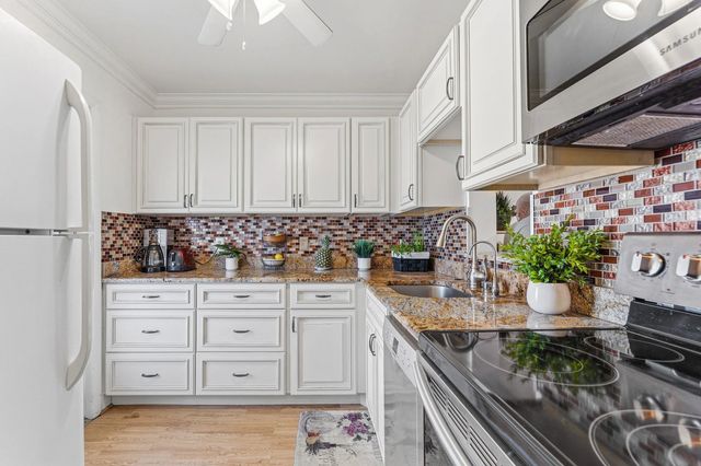 2191 Ne 1st Court #202, Boynton Beach