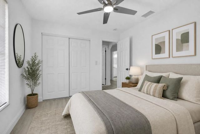 4 of 30 - 129 Bilbao Street, Royal Palm Beach, FL