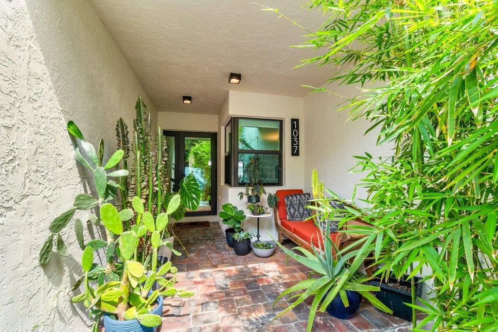 1037 Boca Cove Lane, Highland Beach