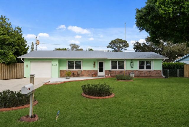 1341 Se Seashell Lane, Stuart