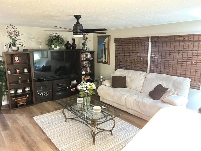 4 of 40 - 1541 S 32nd Avenue, Hollywood, FL