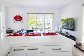 Photo of Listing #R11169566