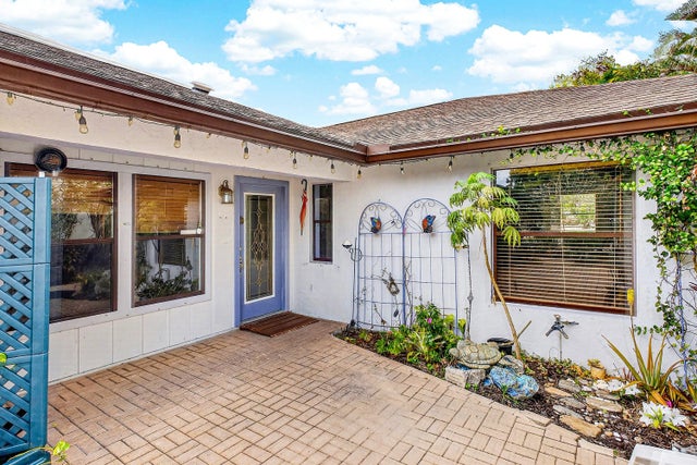 Photo of Listing #R11169567