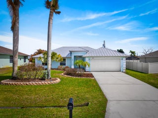 Photo of Listing #R11169575