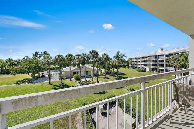 4 of 12 - 2761 Village Boulevard #303, West Palm Beach, FL