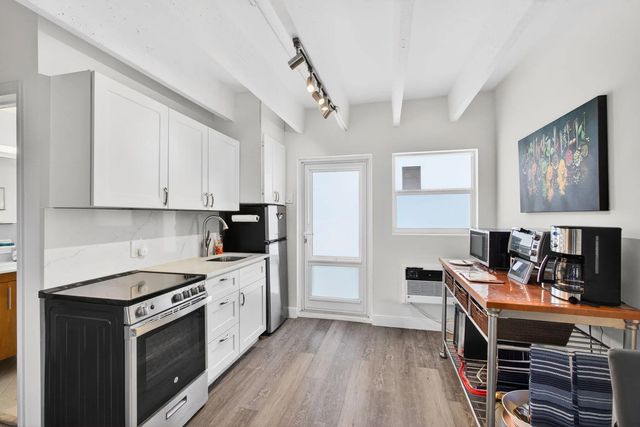 5 of 21 - 4001 S Ocean Boulevard #308, South Palm Beach, FL