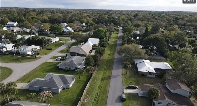 2 of 11 - 755 38th Court, Vero Beach, FL