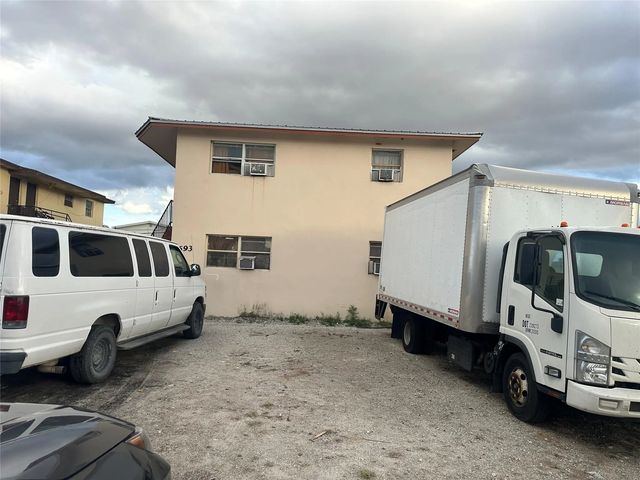 693 Sw 5th Street, Belle Glade